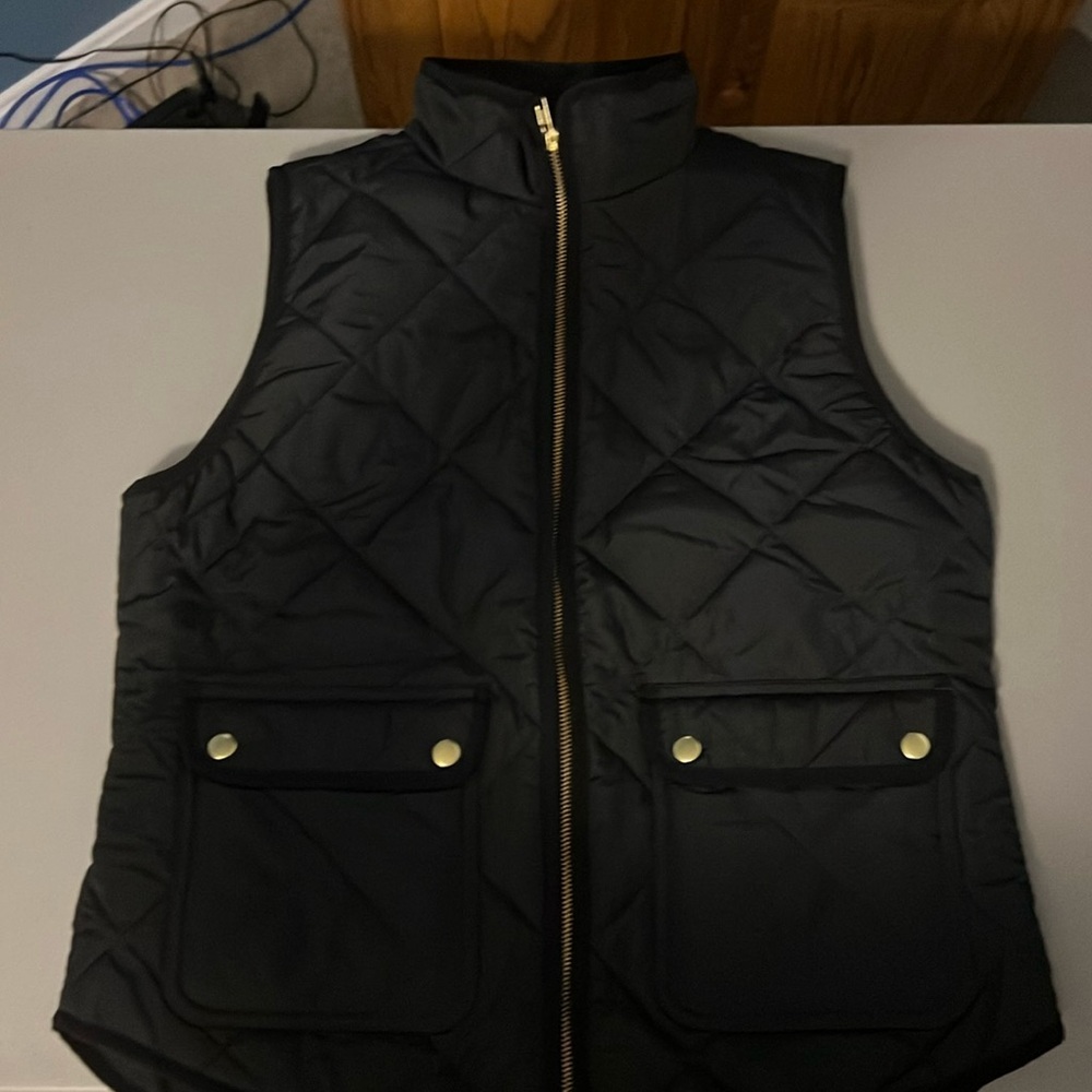 Women’s medium J. Crew vest. Great condition, worn only a few times.